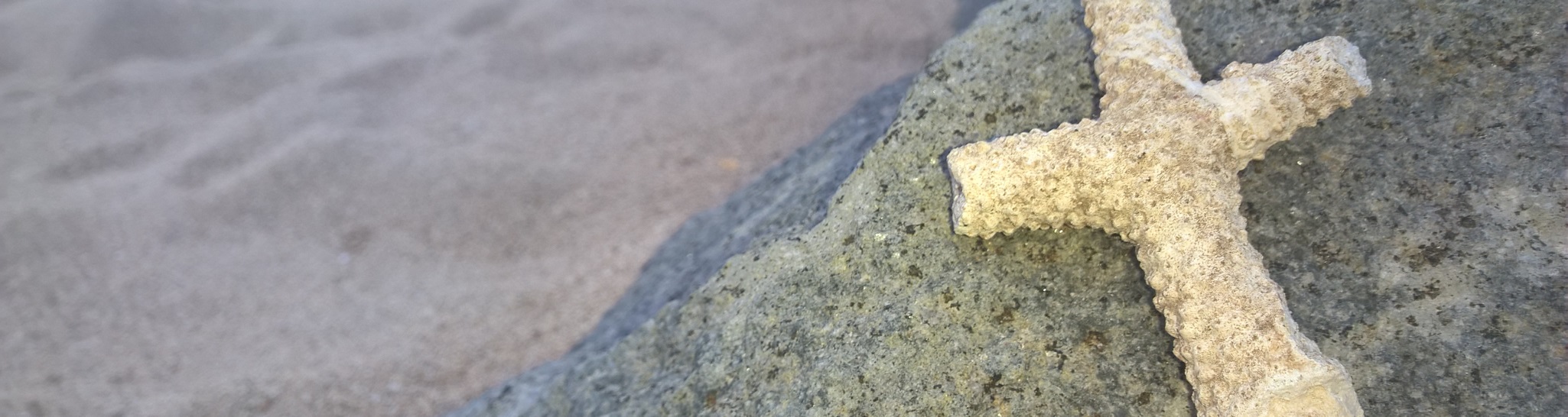 images_slider_slide_leftstonecrossflipped